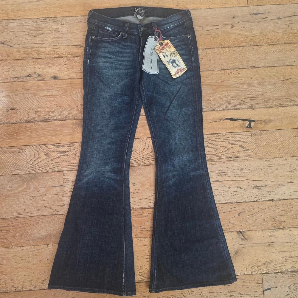 Lucky Brand Women's Dark Blue Flared Jeans